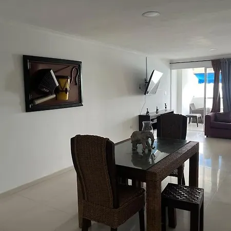 Cozy Beachfront Apt Great Views Apartment