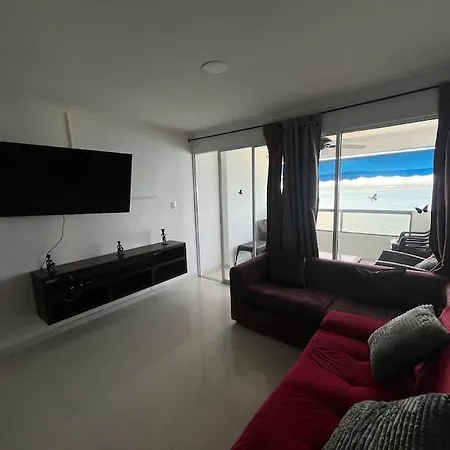 Cozy Beachfront Apt Great Views