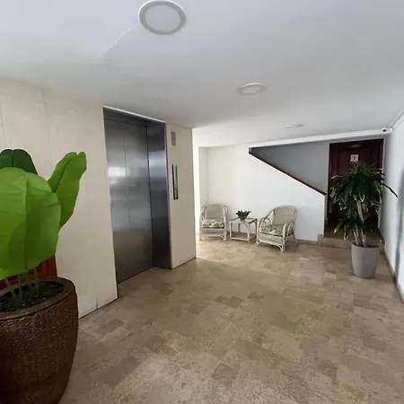 Cozy Beachfront Apt Great Views * Cartagena